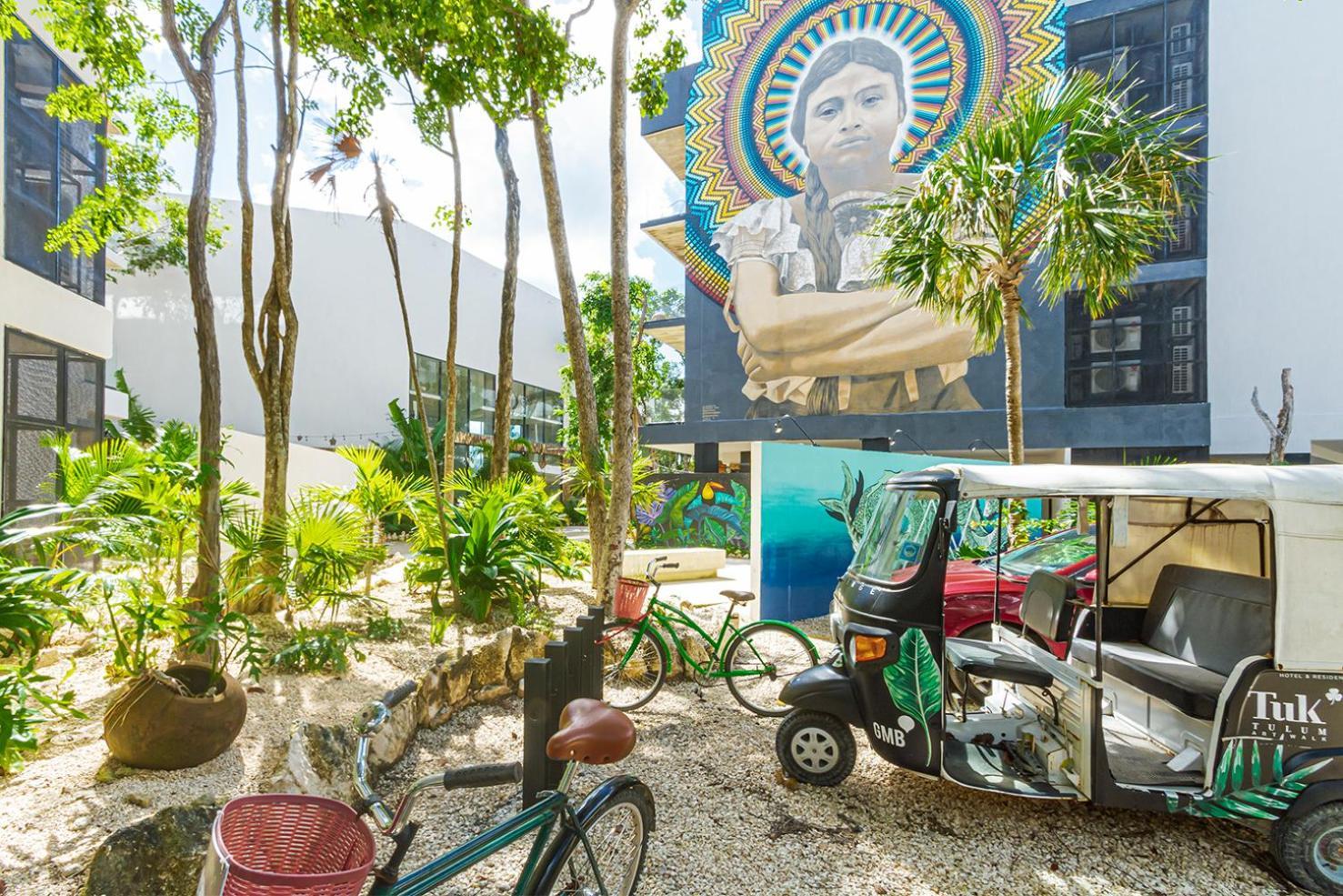 Tuk Apartment *