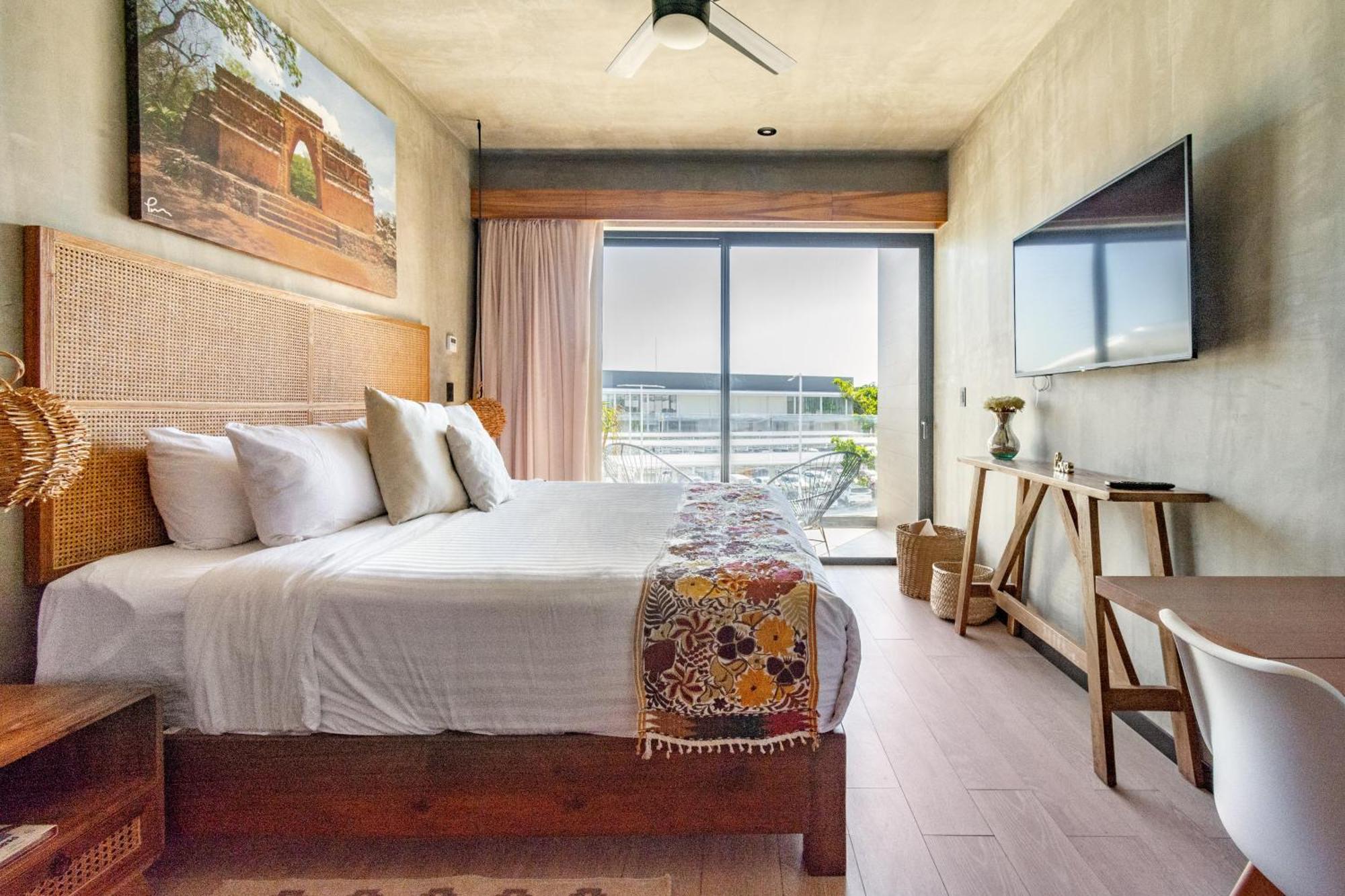 Tuk Apartment *